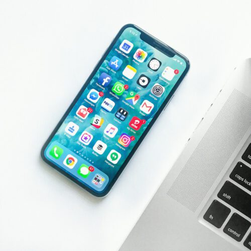 iPhone 16 128GB Ultramarine iPhone 16 128GB Ultramarine